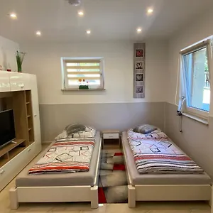 https://1-zi-apartment-nahe-flughafen-messe-stuttgart-24h.stuttgart-hotel.com